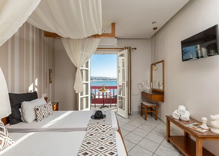 Hotel Palatia Naxos City