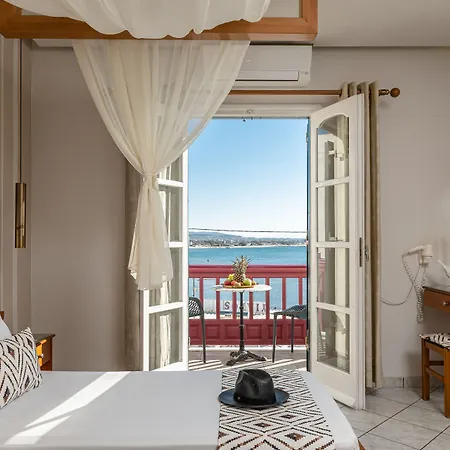 帕拉迪亚酒店 Naxos City