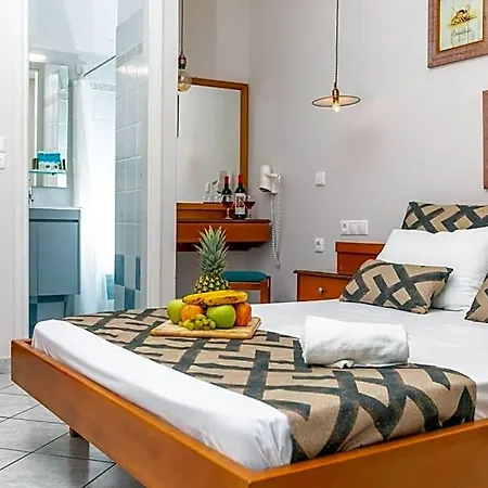 Palatia Naxos City